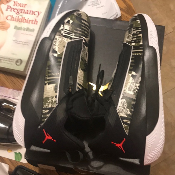 Brand new jordan jumpman hustle